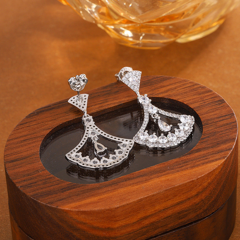 Palace Vintage Water Drop 5A Zircon Scallop Earrings