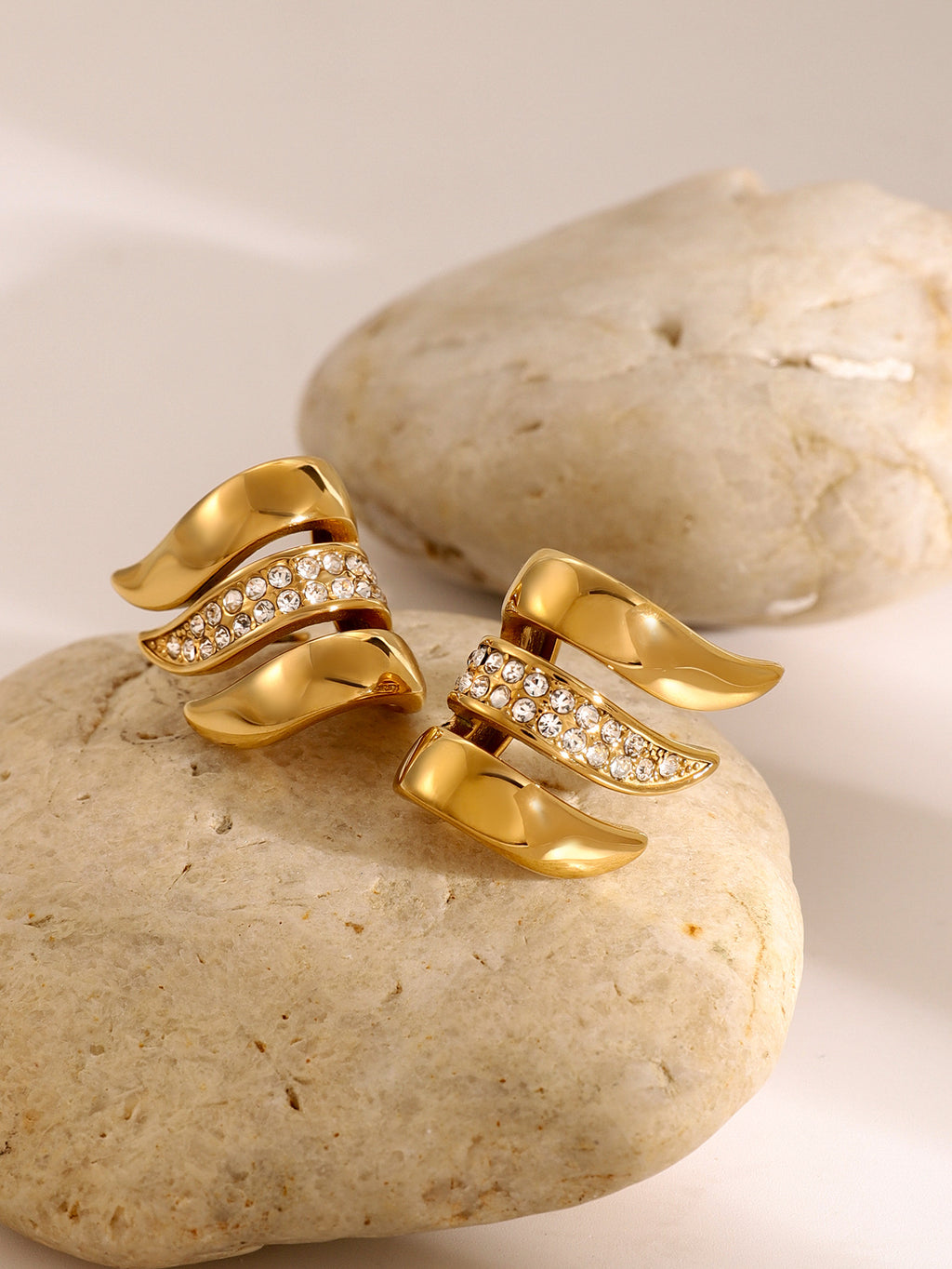 Niche High-grade Stainless Steel Rhinestone Feather Earrings