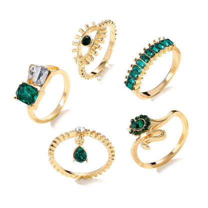 Emerald Diamond-studded Ring Suit Women