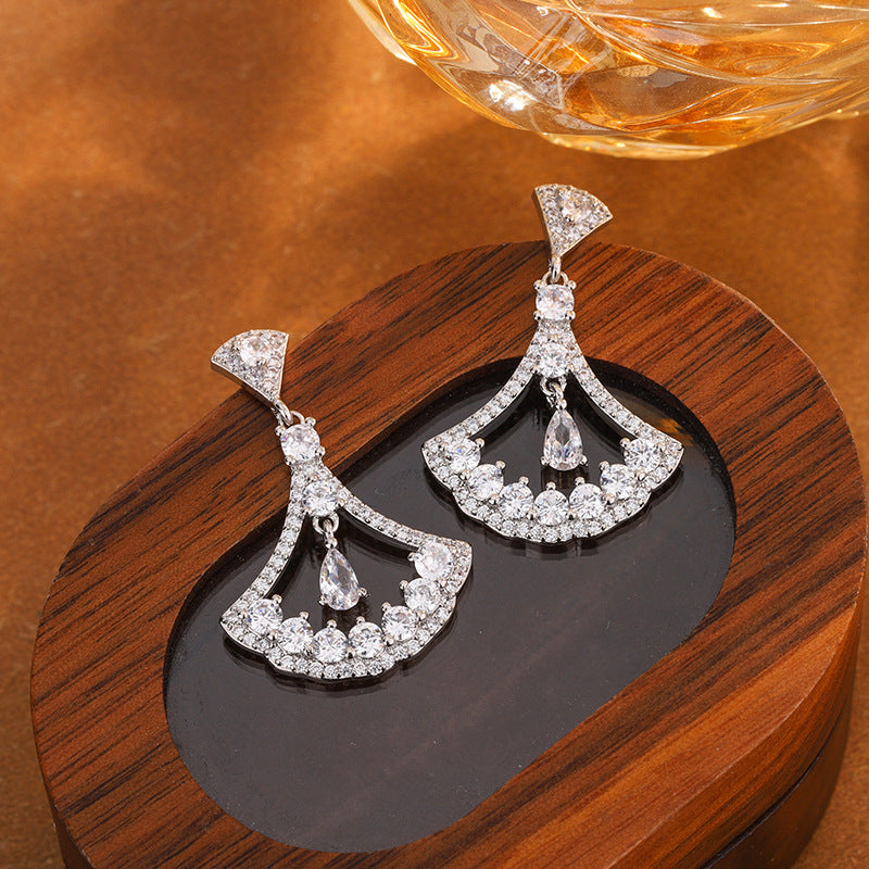 Palace Vintage Water Drop 5A Zircon Scallop Earrings