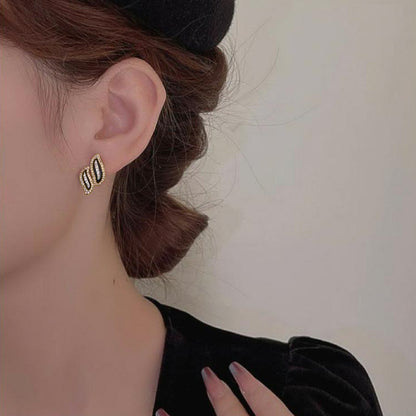 Elegant Leaf Earrings Fashion Earrings