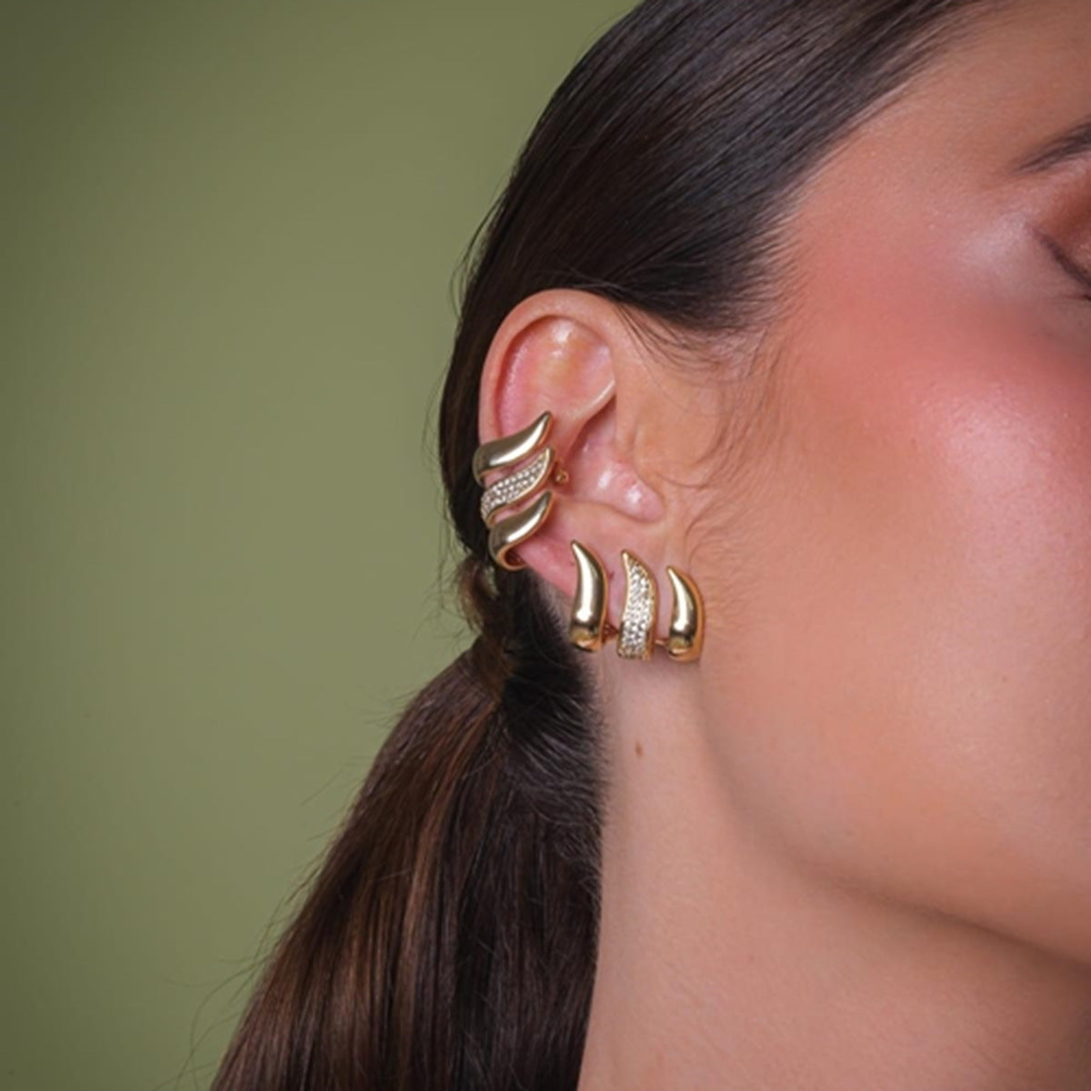 Niche High-grade Stainless Steel Rhinestone Feather Earrings