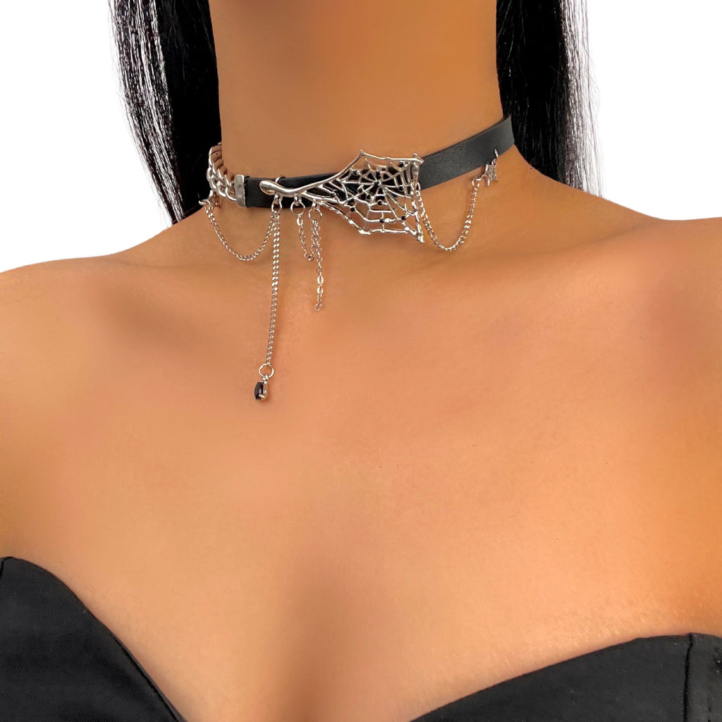 European And American Design Sense Cobweb Necklace Fashion Temperamental Minority Retro Metal Sense