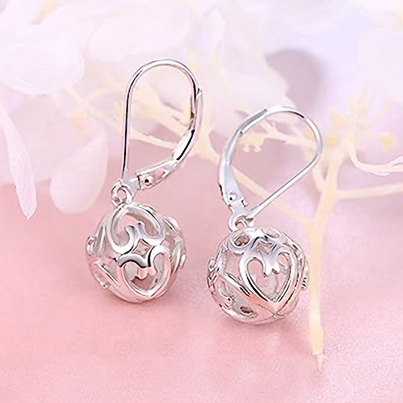 Pastoral Eardrops Geometric Hollow Texture Design